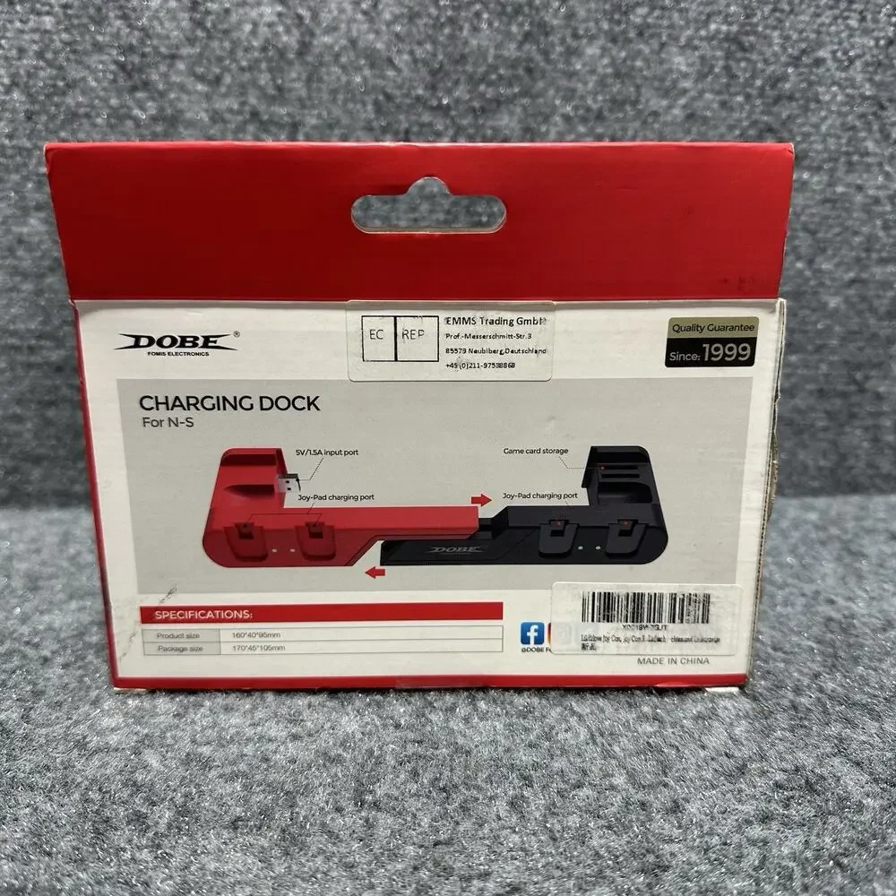 Dobe 4 in 1 Charging Dock for the Nintendo Switch / Switch LED - NOB!